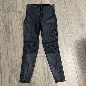 SPANX quilted Black Shaping Leggings